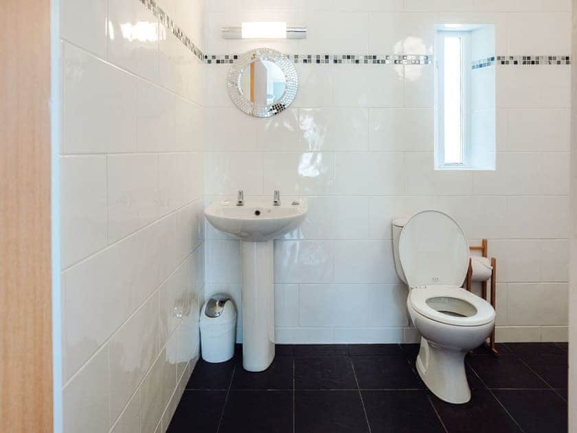 Shower room | Greenkeepers Cottage - Celtic Haven Resort, Lydstep, near Tenby