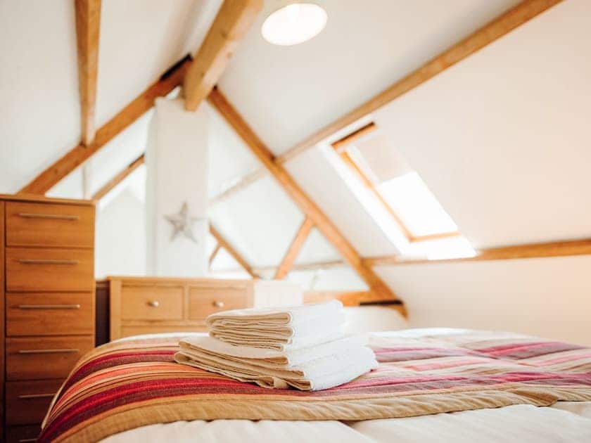 Double bedroom | Flemish Cottage - Celtic Haven Resort, Lydstep, near Tenby