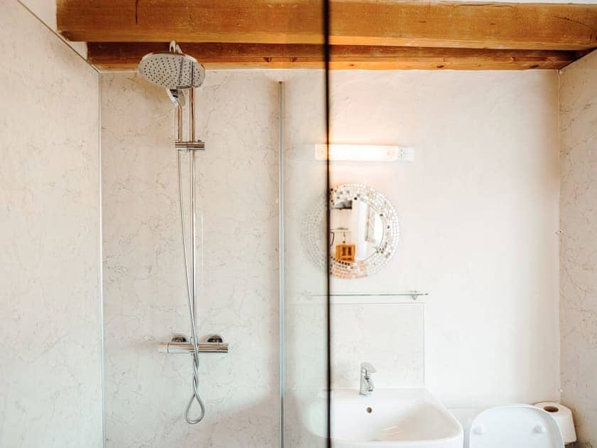 Shower room | Flemish Cottage - Celtic Haven Resort, Lydstep, near Tenby