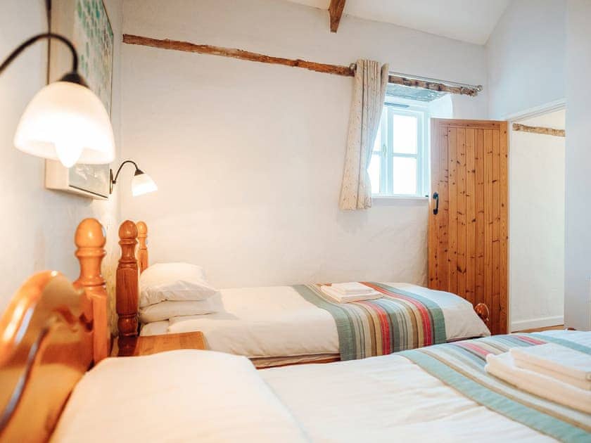 Twin bedroom | The Old Forge - Celtic Haven Resort, Lydstep, near Tenby