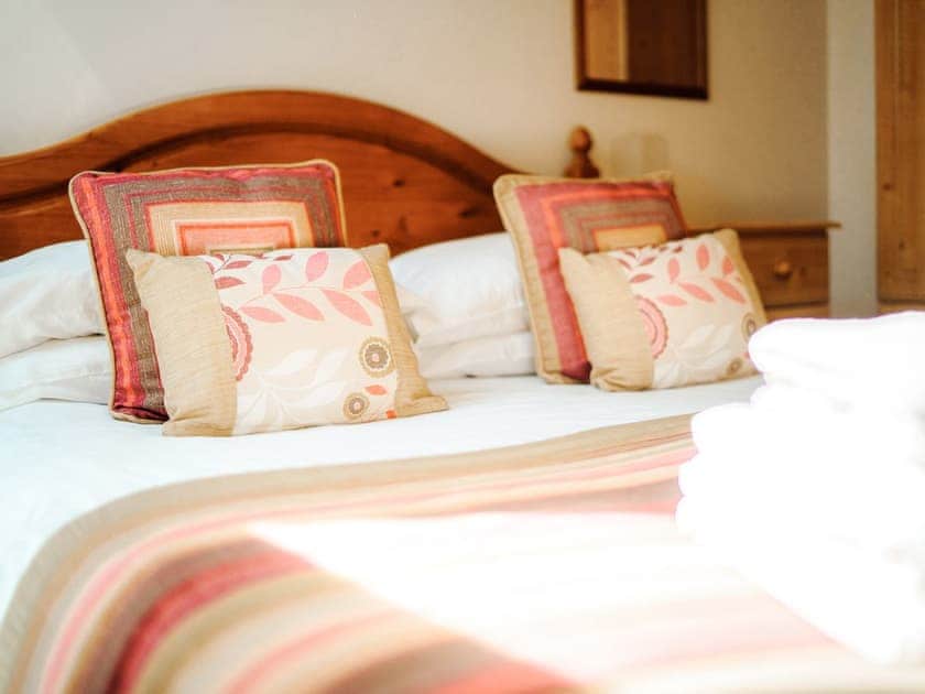 Double bedroom | Seascape Cottage - Celtic Haven Resort, Lydstep, near Tenby