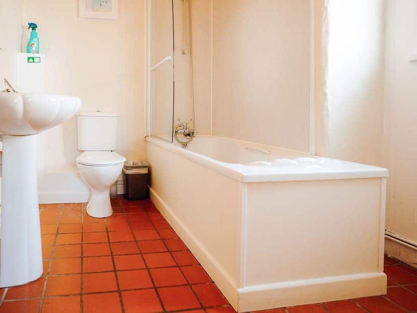 Bathroom | The Bakery - Celtic Haven Resort, Lydstep, near Tenby