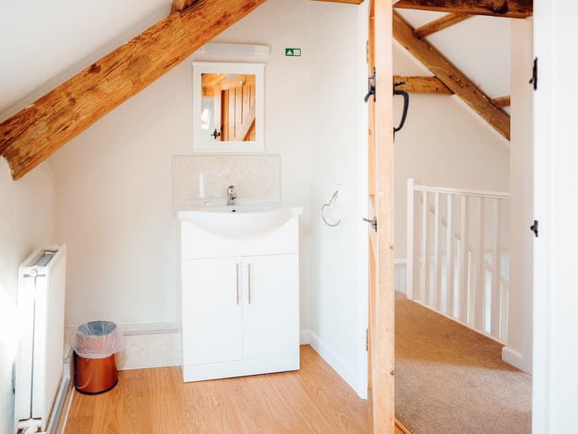 Bathroom | Atrato’s Stable - Celtic Haven Resort, Lydstep, near Tenby