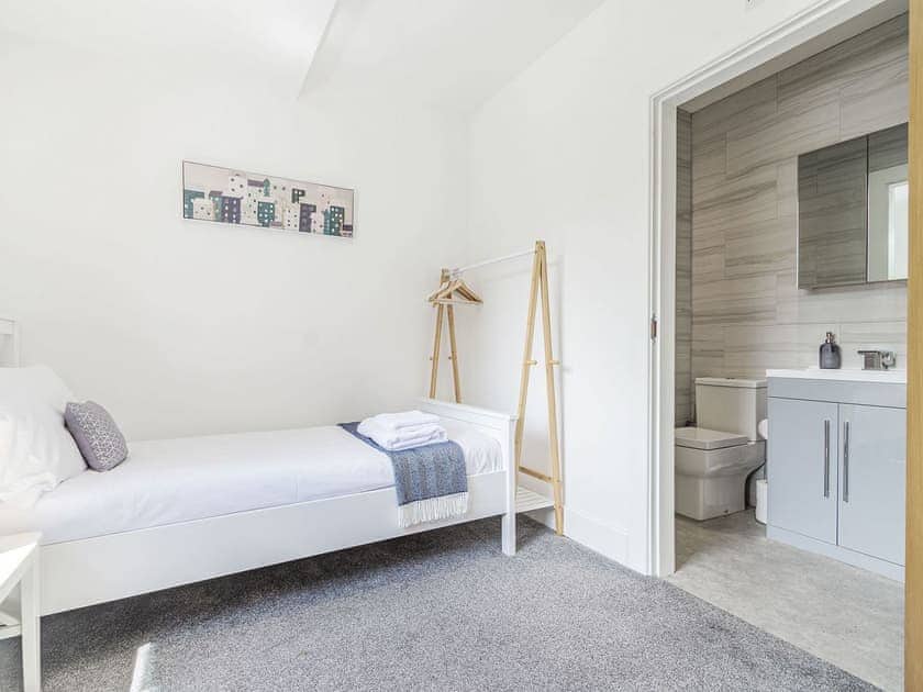 Twin bedroom | High Trees View, Knaresborough, near Harrogate