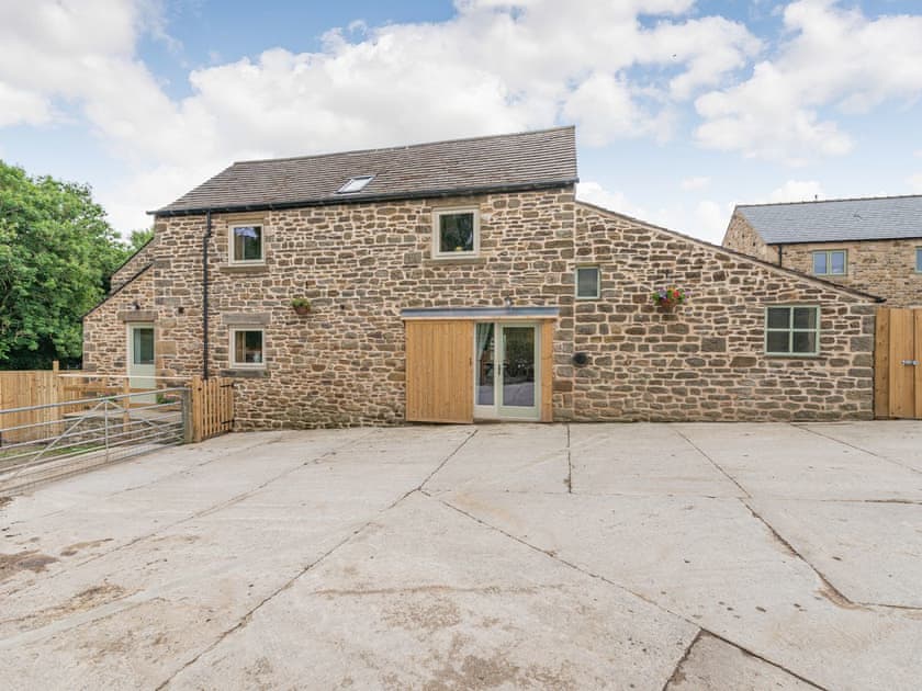 Exterior | Riverside Dairy - Carr View Farm, Thornhill, Hope Valley