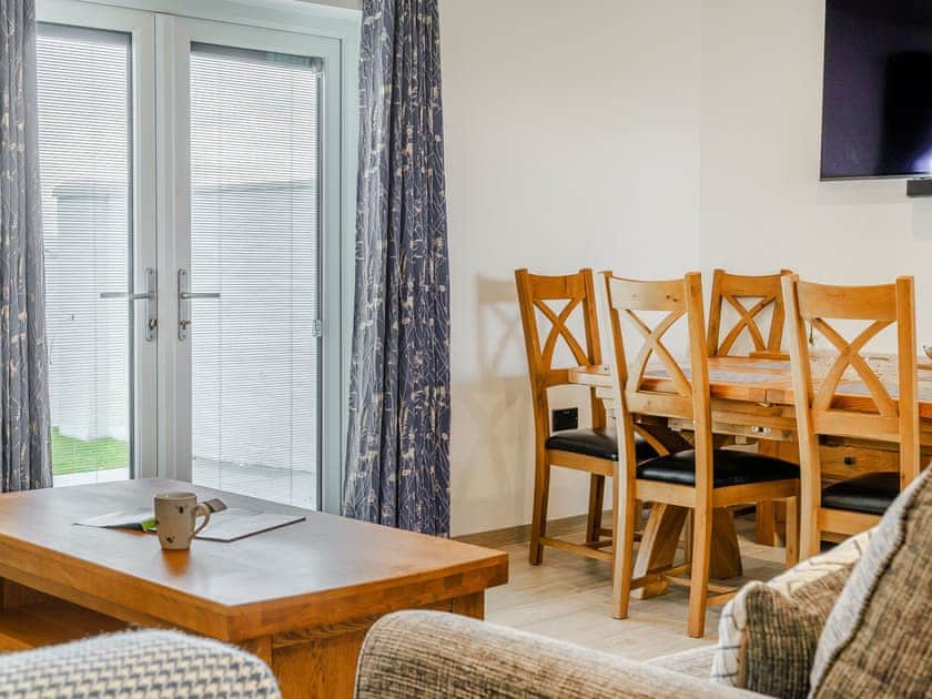 Open plan living space | Willow Tree Cottage - Coastal View Cottages, Ludchurch, near Narberth