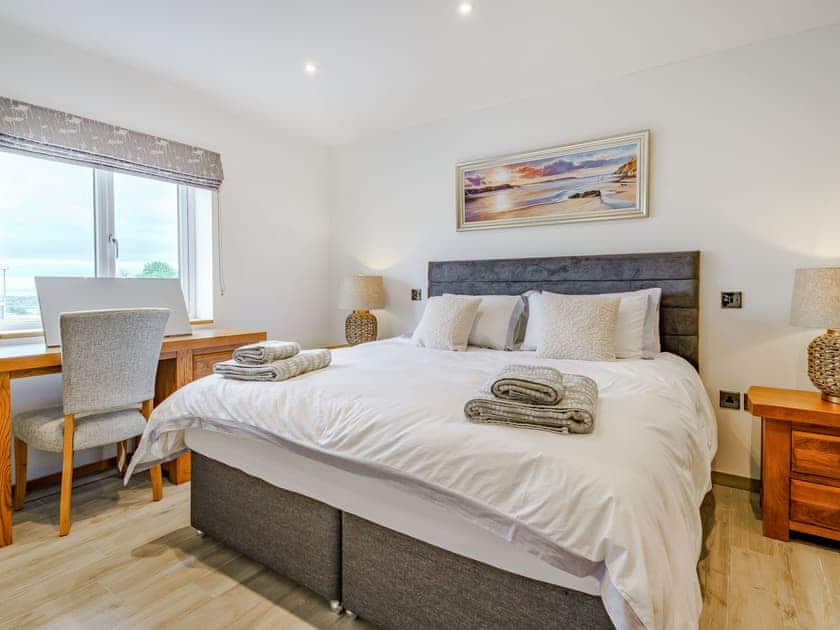 Double bedroom | Willow Tree Cottage - Coastal View Cottages, Ludchurch, near Narberth