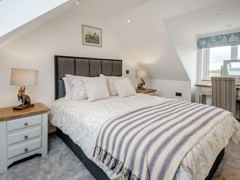 Double bedroom | Willow Tree Cottage - Coastal View Cottages, Ludchurch, near Narberth