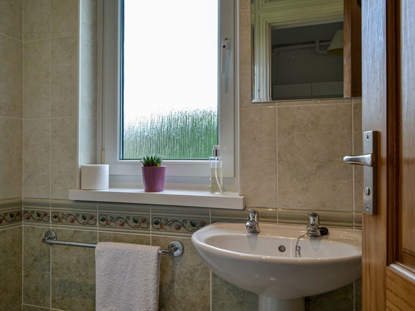 Shower room | Fell View, Low Lorton