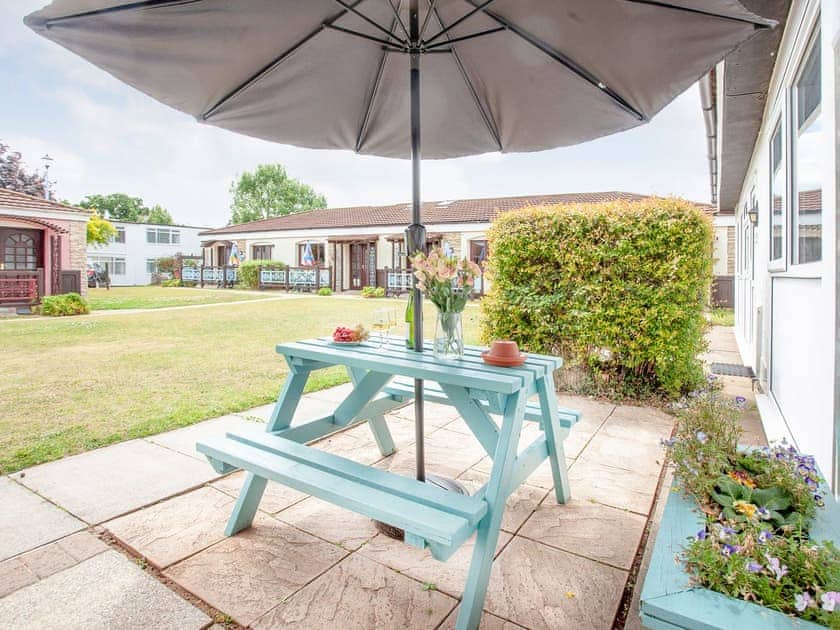 Sitting-out-area | Beaches - Welcome Holiday Park, Dawlish