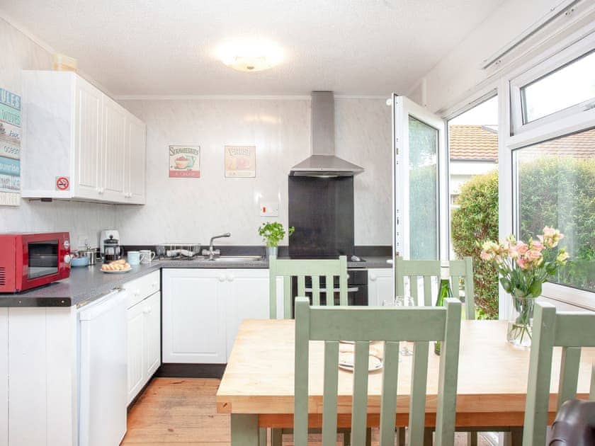 Open plan living space | Sunny view - Welcome Holiday Park, Dawlish