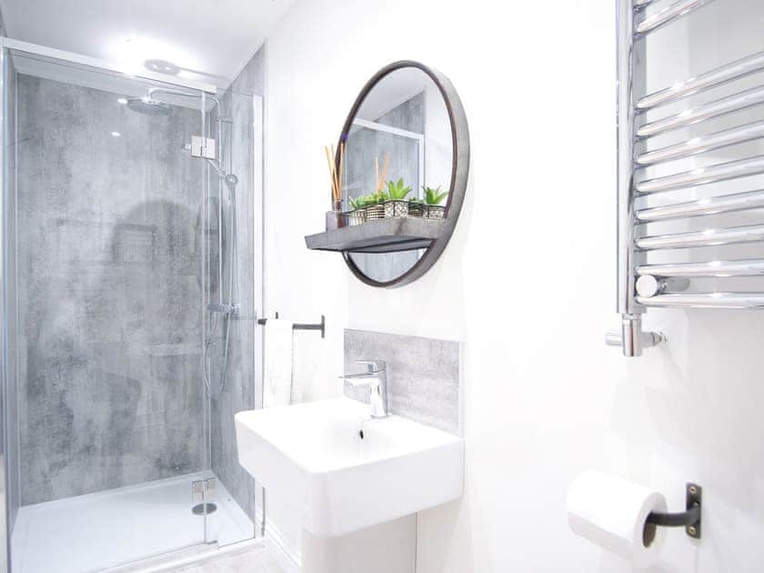 Shower room | Maple Lodge, Corsham