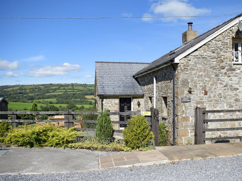 Wonderful and welcoming Welsh holiday cottage | Carmarthen Cottages- Barn Cottage - Carmarthen Cottages, Cwmdu, Near Llandeilo
