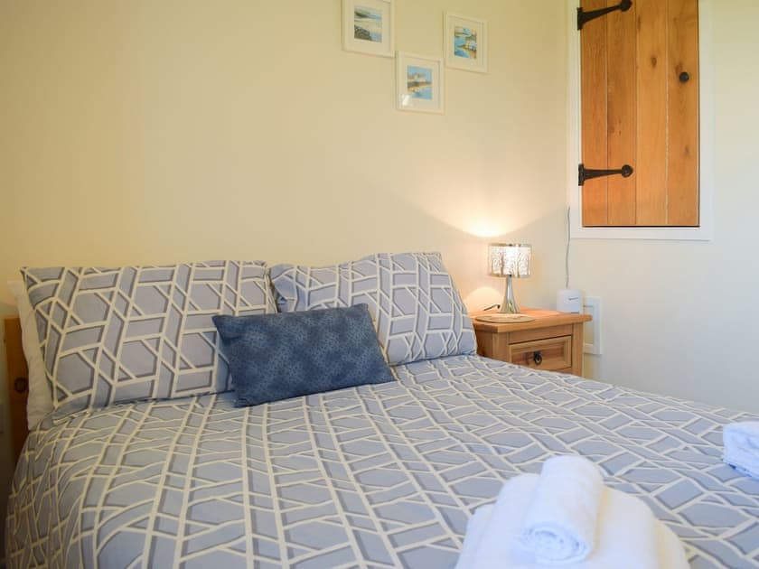 Relaxing and inviting double bedded room | Carmarthen Cottages- Barn Cottage - Carmarthen Cottages, Cwmdu, Near Llandeilo
