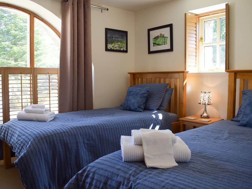 Beautiful twin bedroom | Carmarthen Cottages- Barn Cottage - Carmarthen Cottages, Cwmdu, Near Llandeilo