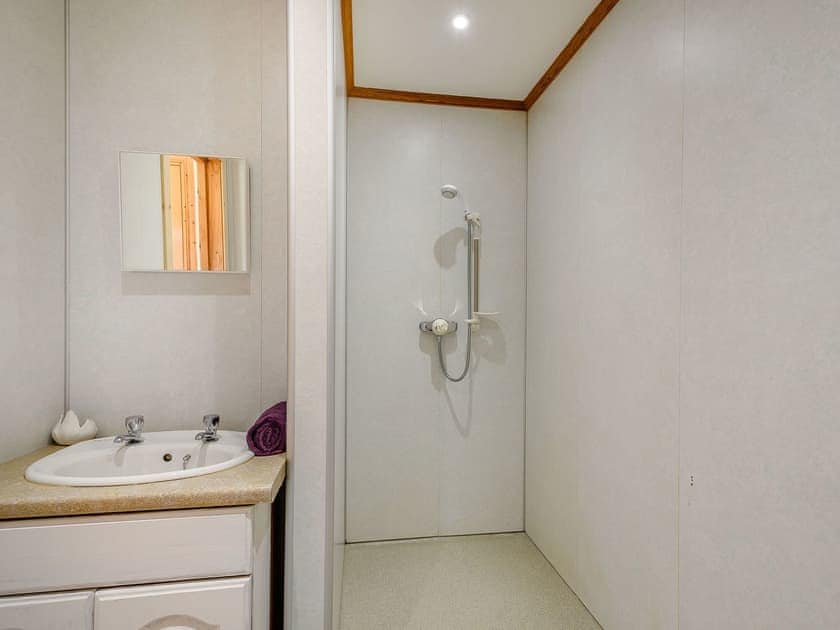 Shower room | Benmore Drimfern - Benmore Home Farm, Benmore, near Dunoon