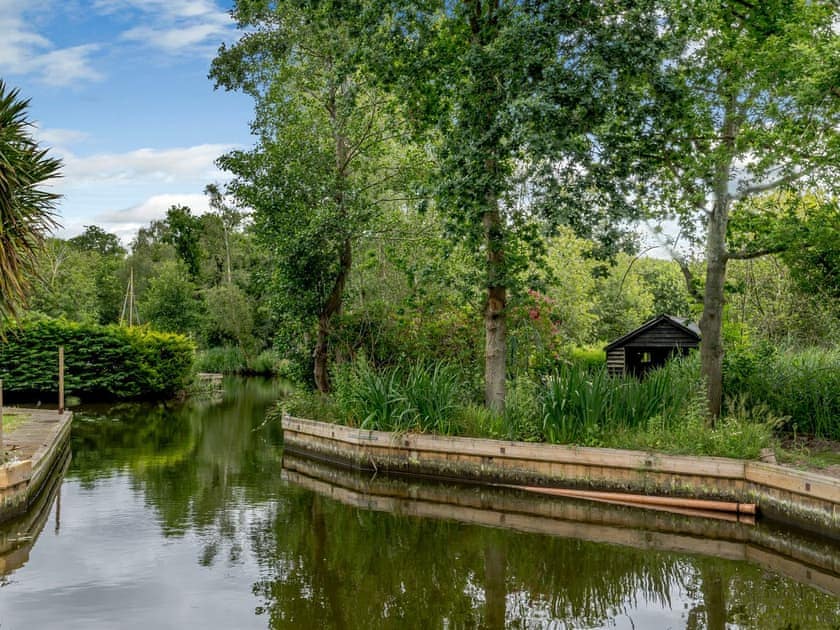 Garden and grounds | The Mowle, Ludham