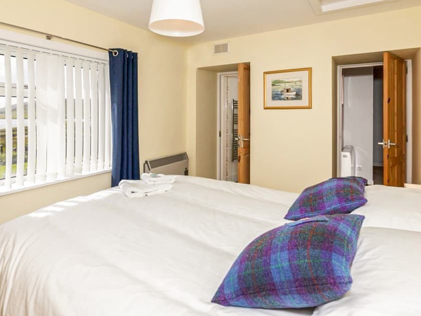 Twin bedroom | Taigh Na Beadan, Isle of Lewis