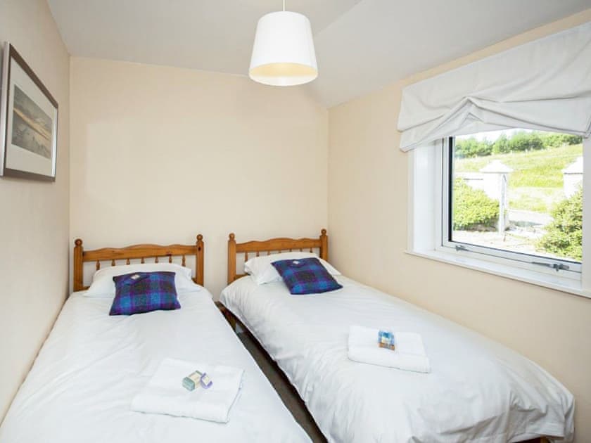 Twin bedroom | Taigh Na Beadan, Isle of Lewis