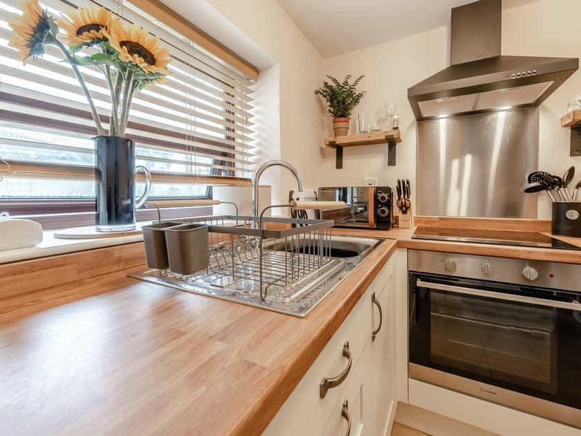 Kitchen | Llanfair Hill Cottage, Gorsgoch