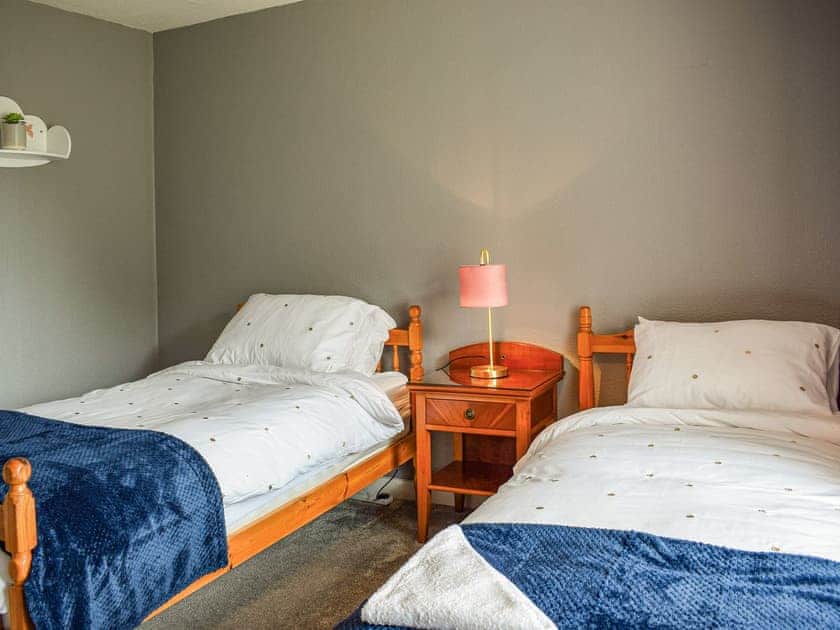 Twin bedroom | Southview Cottage, Cupar