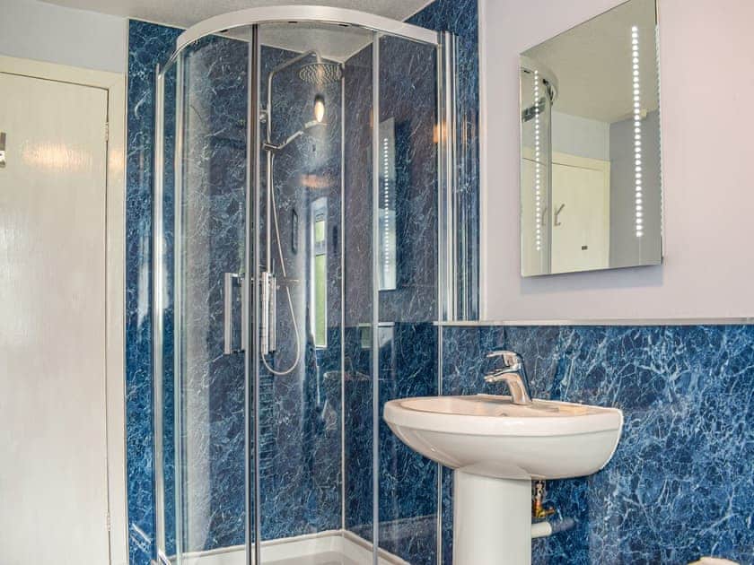 Bathroom | Southview Cottage, Cupar