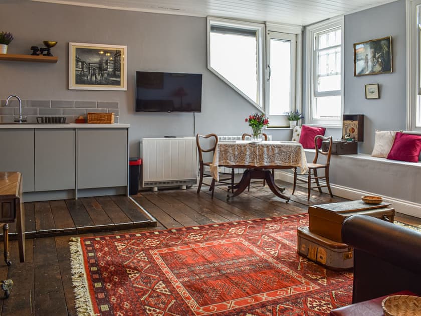 Living area | Wellesley Retreat - Wellesley House, Hastings