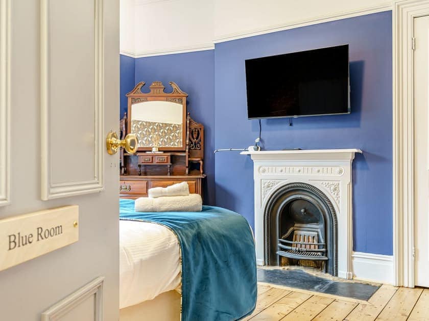 Double bedroom | The Physicians House, Alnwick