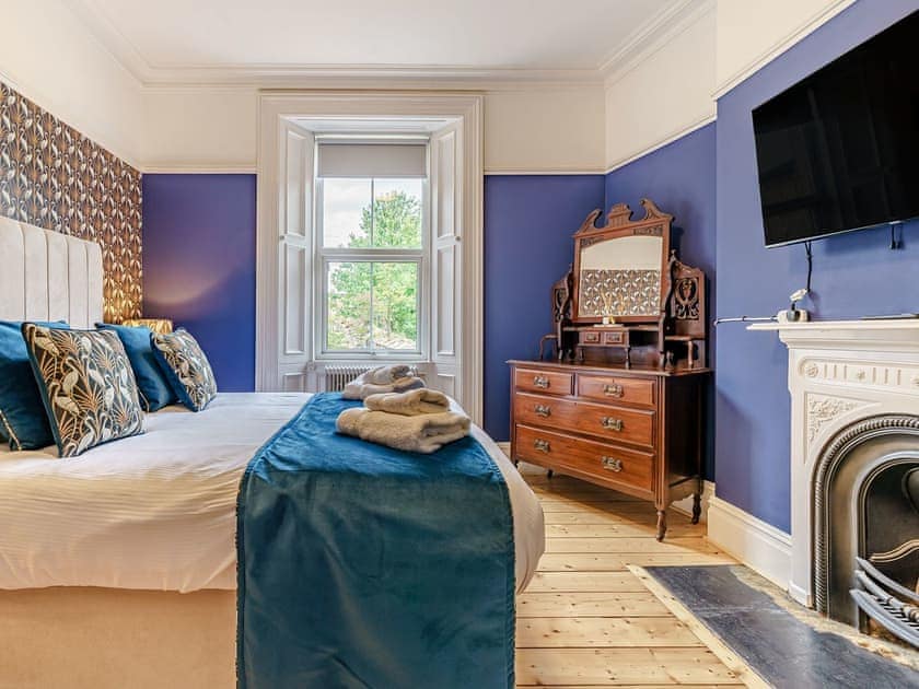 Double bedroom | The Physicians House, Alnwick