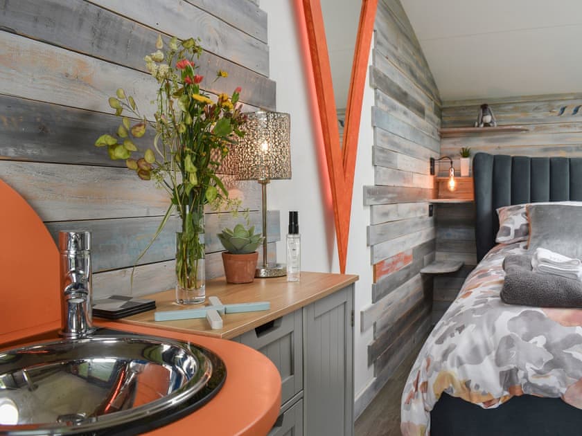 Interior | Eeyore - Sunny Pooh Corner, Beaworthy