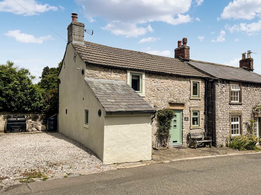 Exterior | Johnsons Cottage - Johnsons Cottages, Taddington, near Buxton