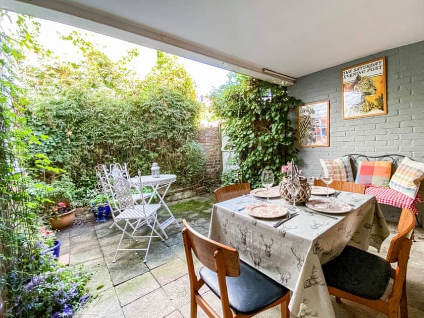 Outdoor area | Quince Cottage, Tenterden