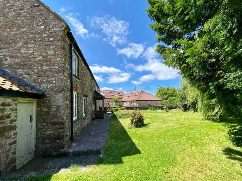 Garden and grounds | Yew Tree Farm, Winford, near Cheddar