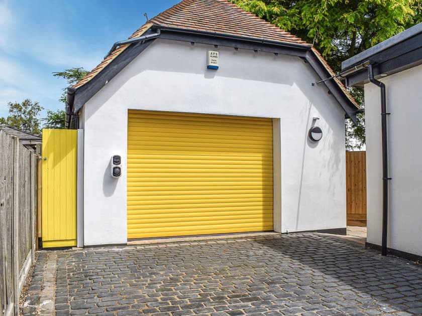 Exterior | The Den, Herne Bay