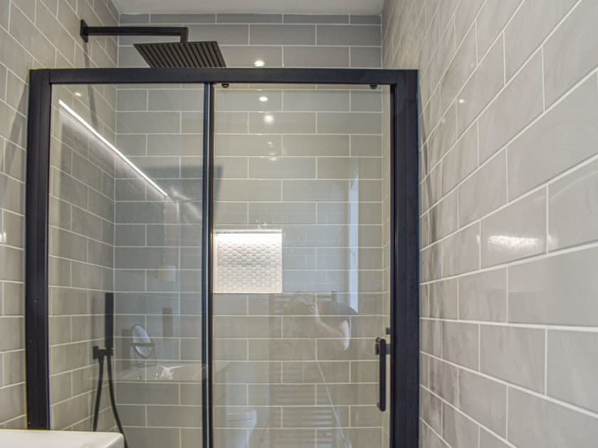 Bathroom | Glebe View, Bowness-on-Windermere