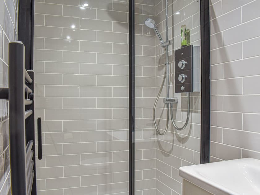 Bathroom | Glebe View, Bowness-on-Windermere