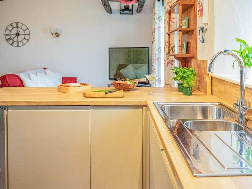 Kitchen | Duchy - Treworgie Barton Cottages, Crackington Haven