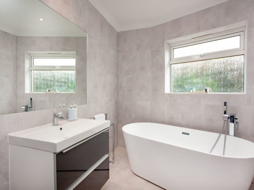 Bathroom | Leighwood Cottage, Paignton
