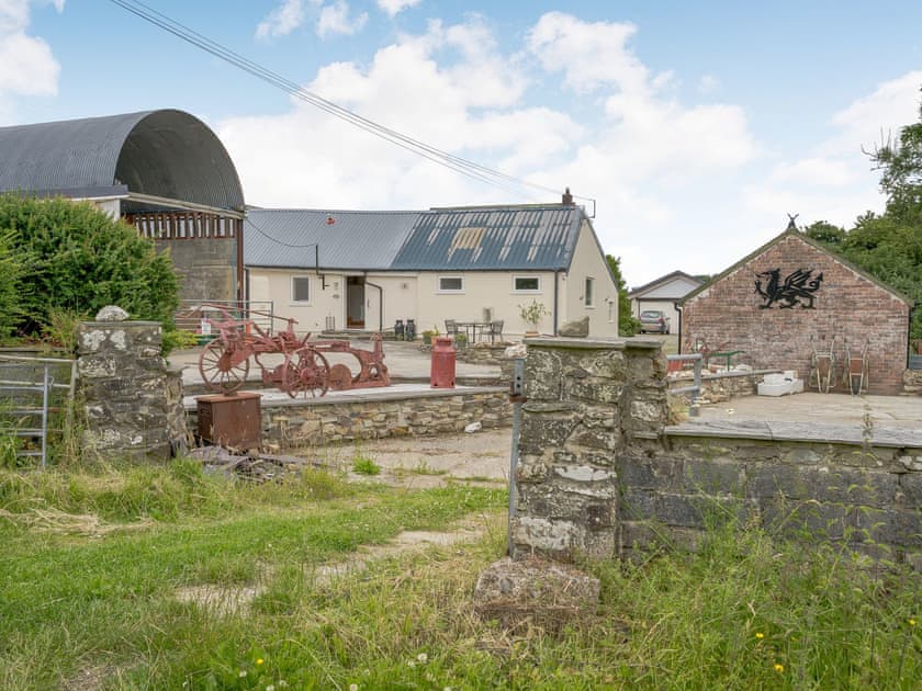 Garden and grounds | The Milking Parlour, Saron, near Llandysul