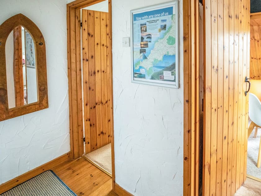 Hallway | Trespaddick - Treworgie Barton Cottages, Crackington Haven