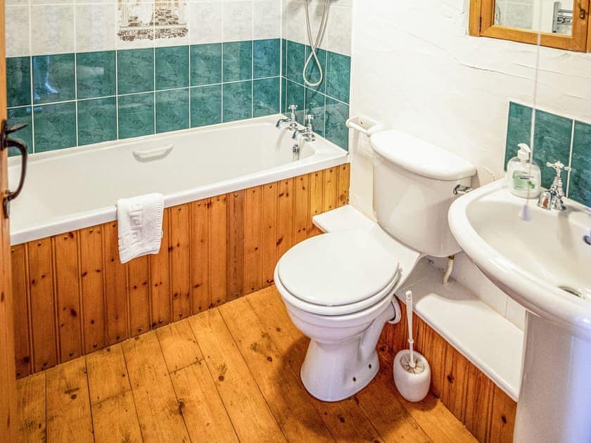 Bathroom | Myll - Treworgie Barton Cottages, Crackington Haven