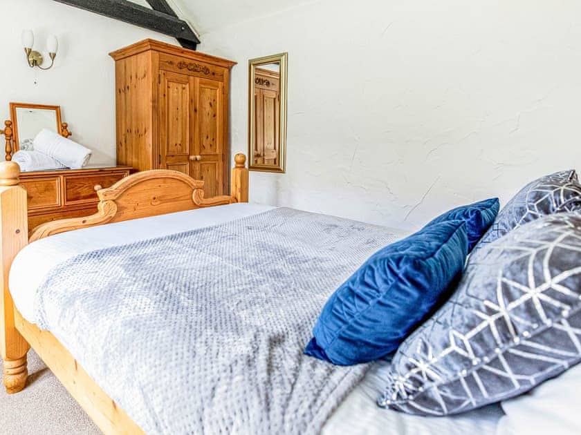 Double bedroom | Braddon - Treworgie Barton Cottages, Crackington Haven