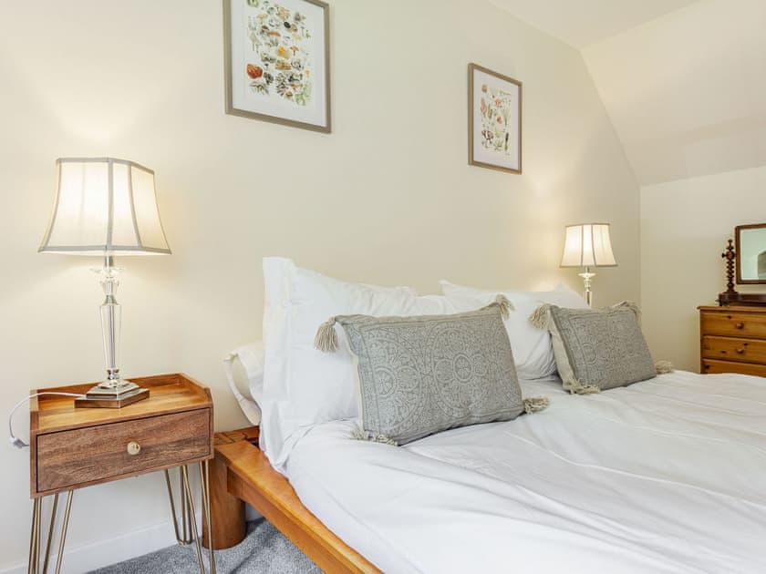 Double bedroom | Carn Cottage, Strathnairn