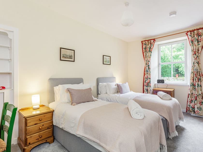 Twin bedroom | Carn Cottage, Strathnairn