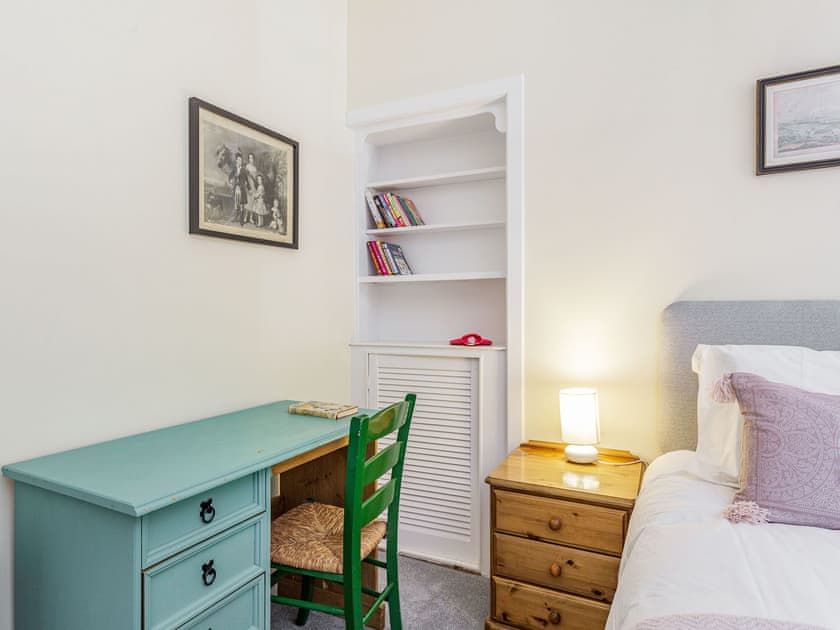 Twin bedroom | Carn Cottage, Strathnairn