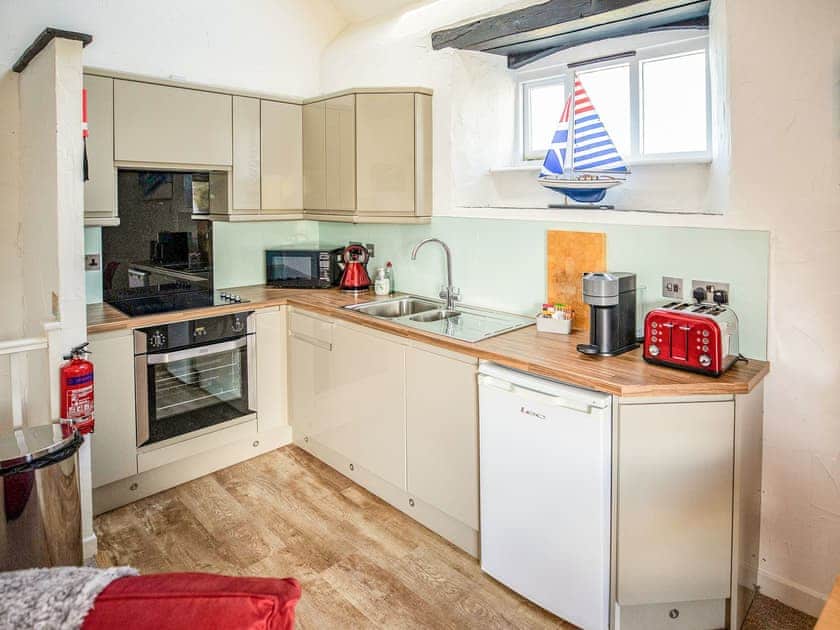 Kitchen | Butterwell - Treworgie Barton Cottages, Crackington Haven
