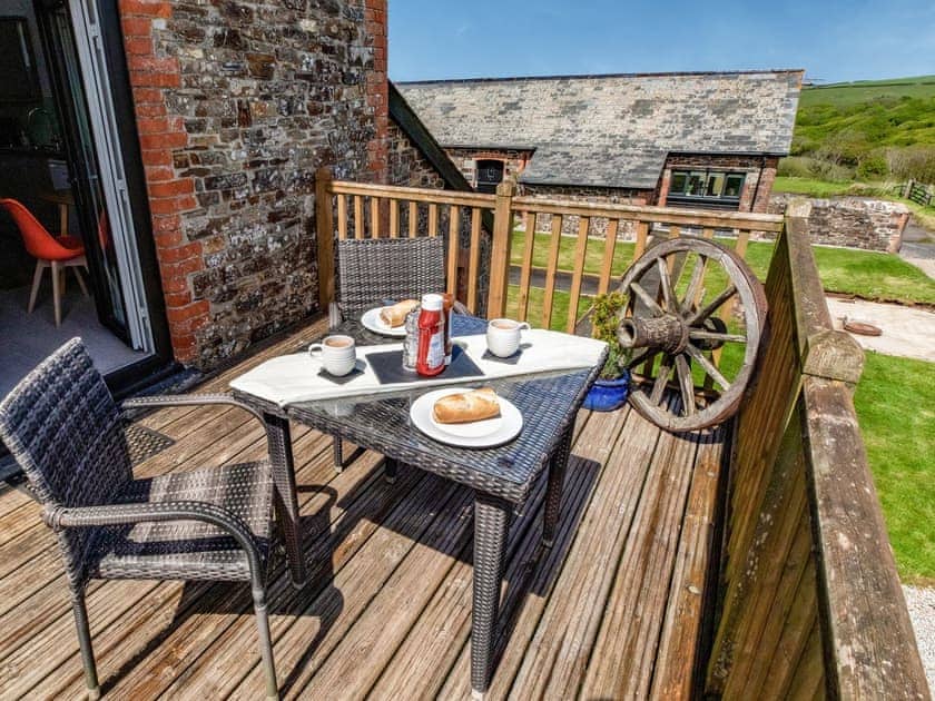 Sitting-out-area | Butterwell - Treworgie Barton Cottages, Crackington Haven