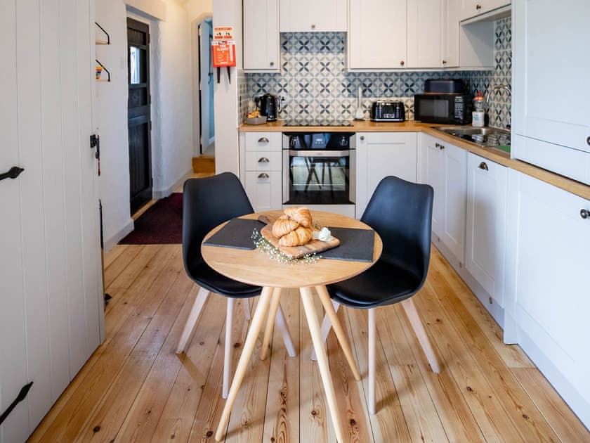 Kitchen/diner | Chappell - Treworgie Barton Cottages, Crackington Haven