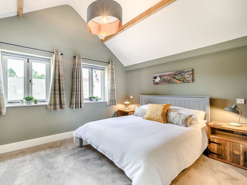 Double bedroom | Holyoake Barns- The Cow Shed - Holyoake Barns, Little Alne, near Wootton Wawen