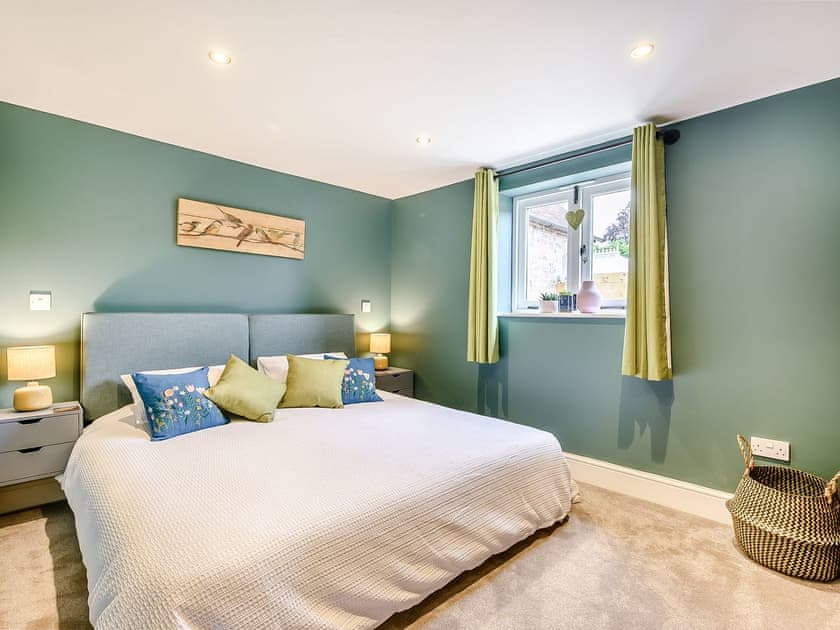 Double bedroom | Holyoake Barns- The Cow Shed - Holyoake Barns, Little Alne, near Wootton Wawen